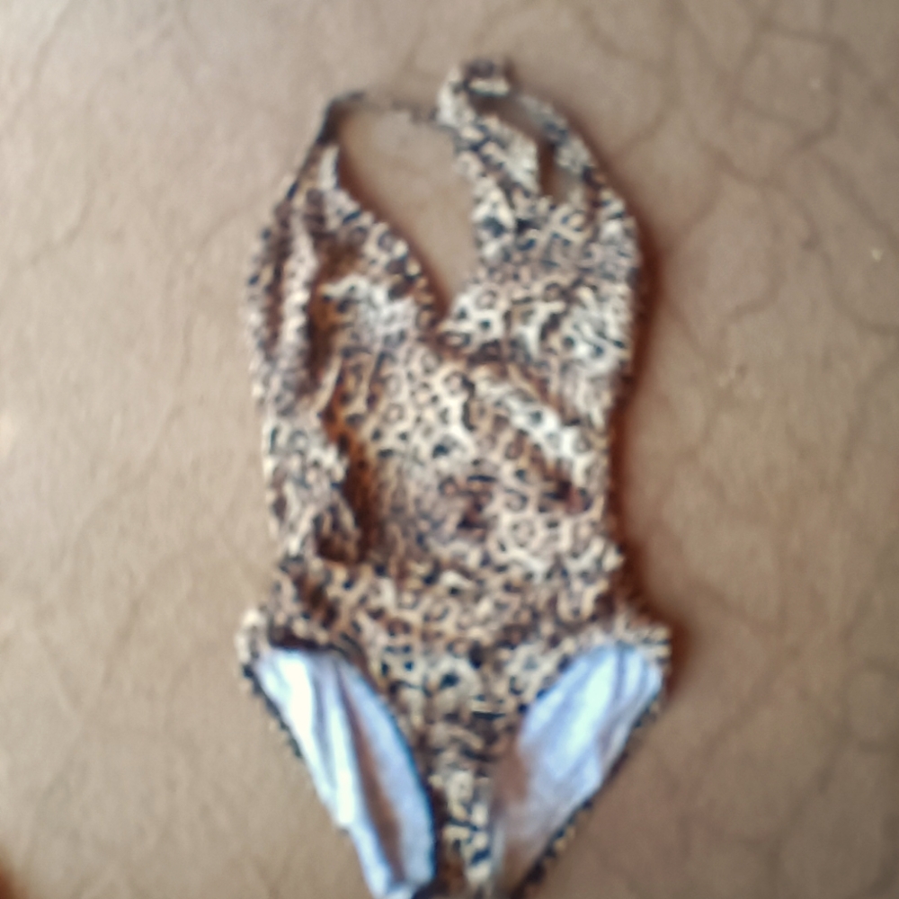 BOUTIQUE LADIES WOMENS SMALL SM S LEOPARD PRINT HALTER SWIMSUIT ONE PC $68